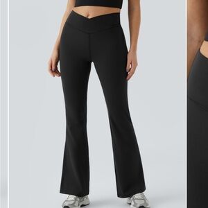 Halara High Waisted Crossover Legging
